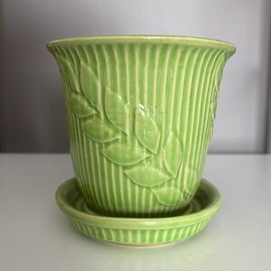 Vintage Shawnee U.S.A. Pottery Planter